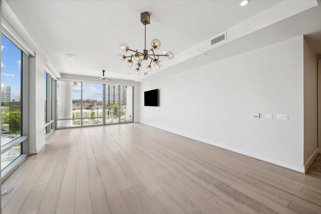 2047 Westcreek Lane 505, Houston