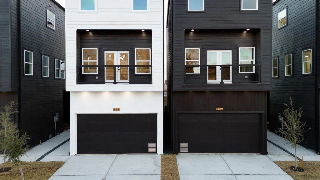 868 E 35th Street, Houston