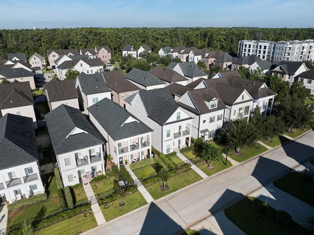 25118 Devlin Creek Drive, Spring