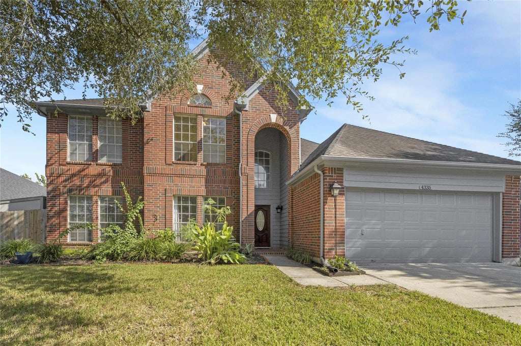 4335 Alysheba Lane, Friendswood