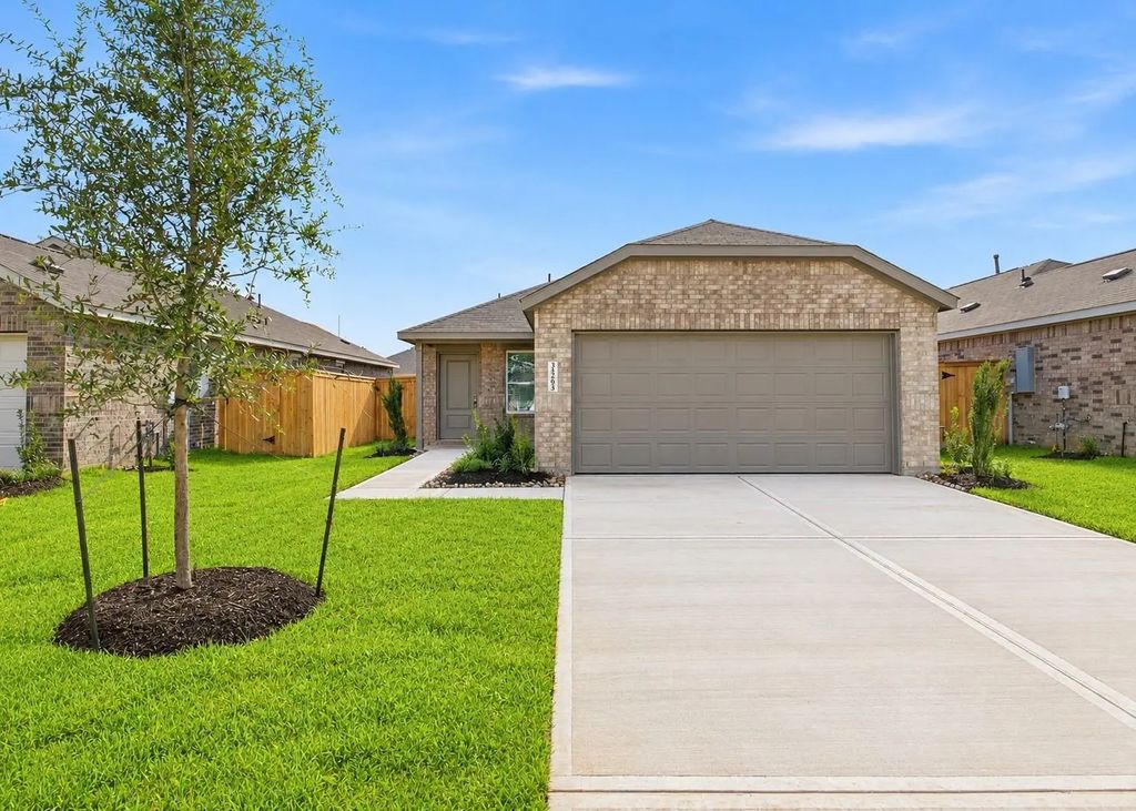 31208 Piccolo Fiore Lane, Huffman