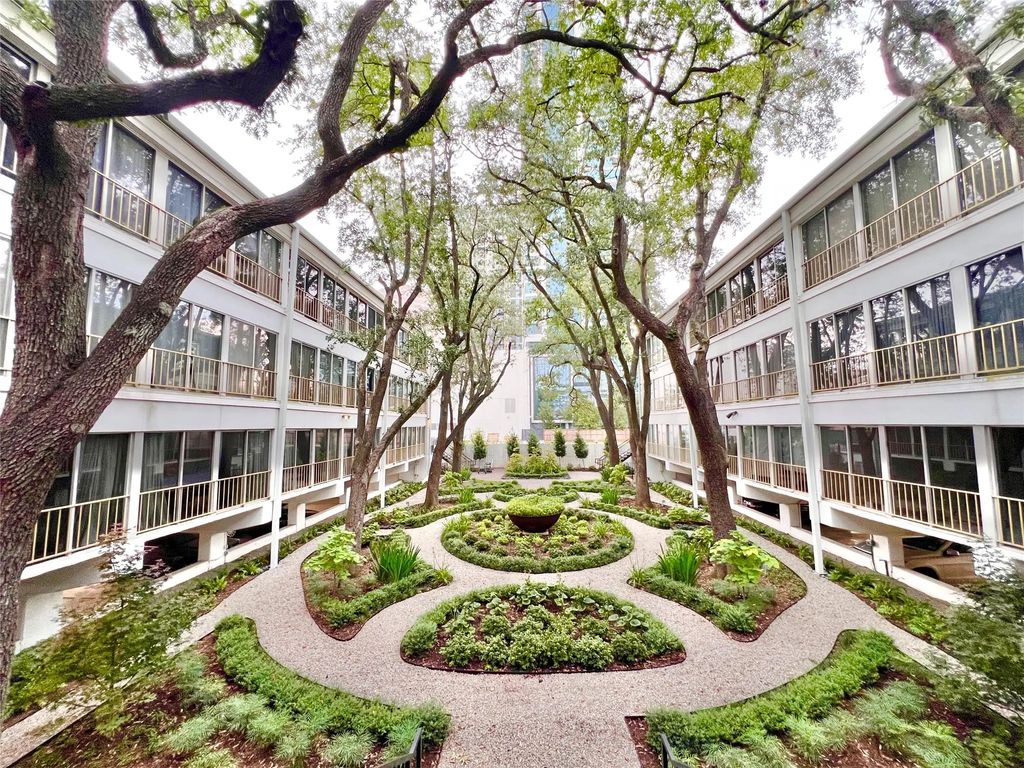 5050 Ambassador Way 210, Houston
