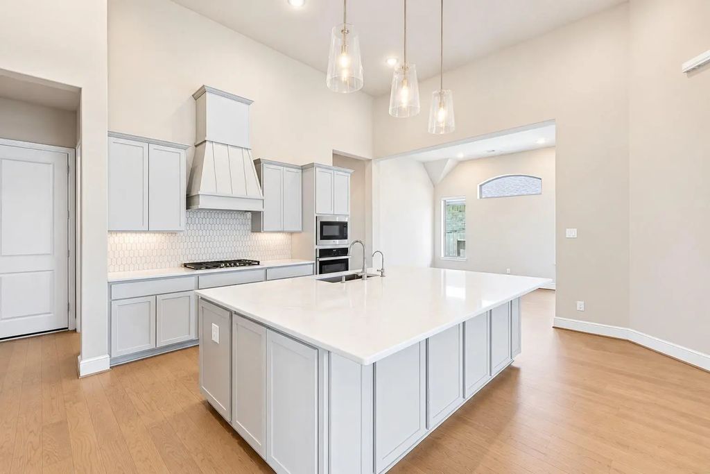 2723 Lakeside Shore Drive, League City