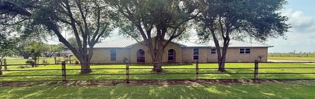 1201 Fm 1862, Blessing