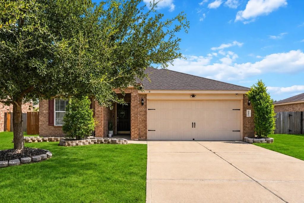 9903 Garnet Springs Drive, Rosharon