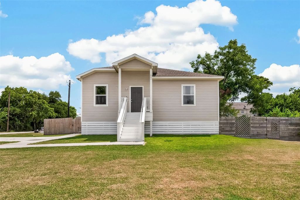 403 S 2nd Street, La Porte