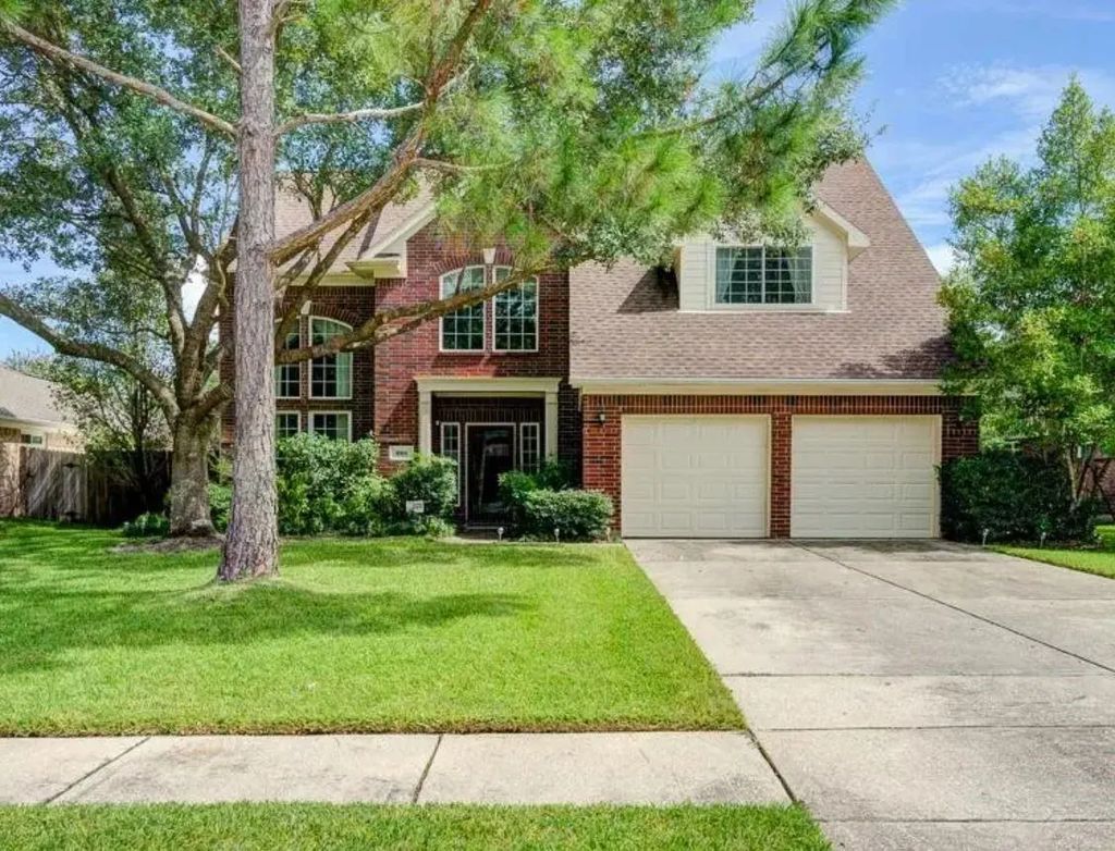220 Mcvoy Drive, League City