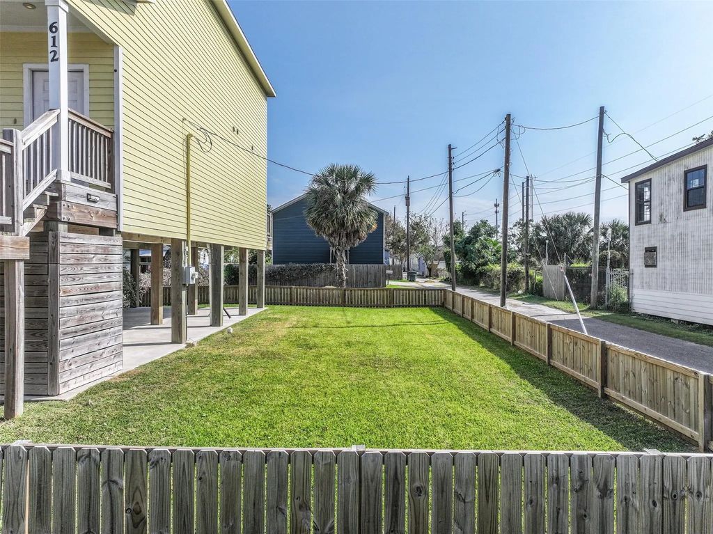 614 38th Street, Galveston