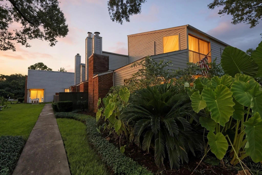 1532 Prairie Grove Drive, Houston