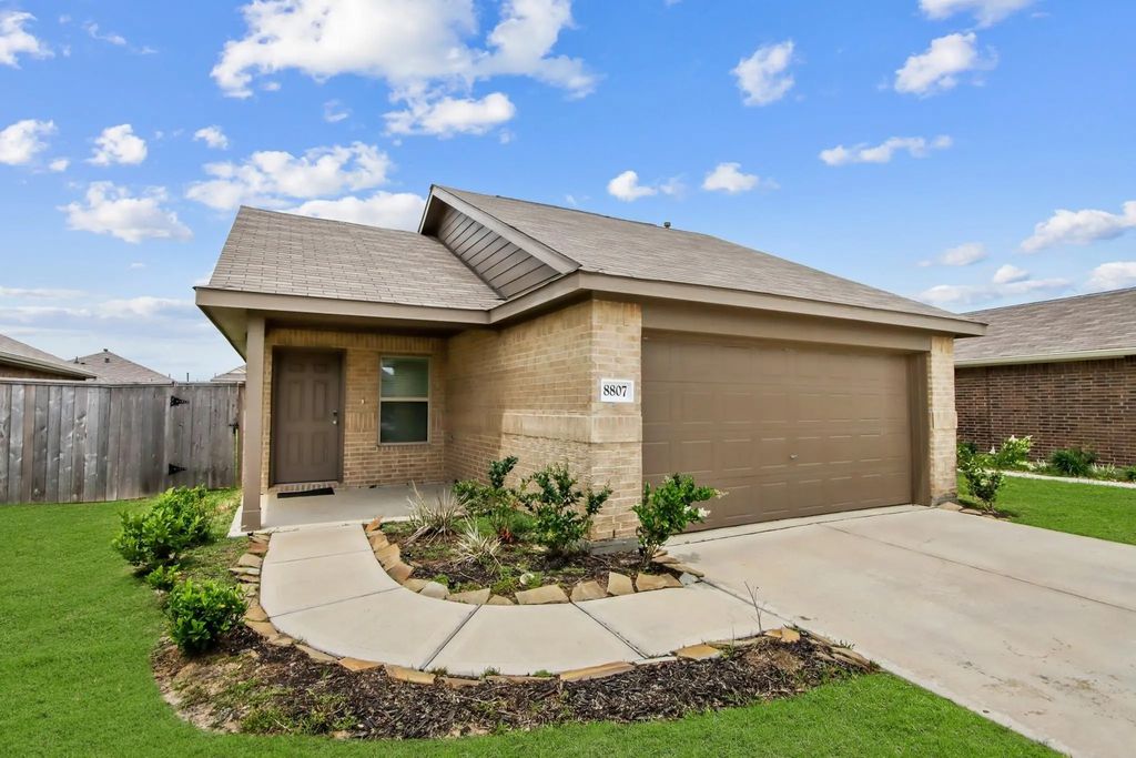 8807 Bar Harbor Drive, Baytown