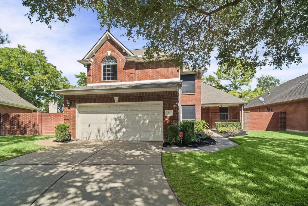 34 Grants Lake Circle, Sugar Land