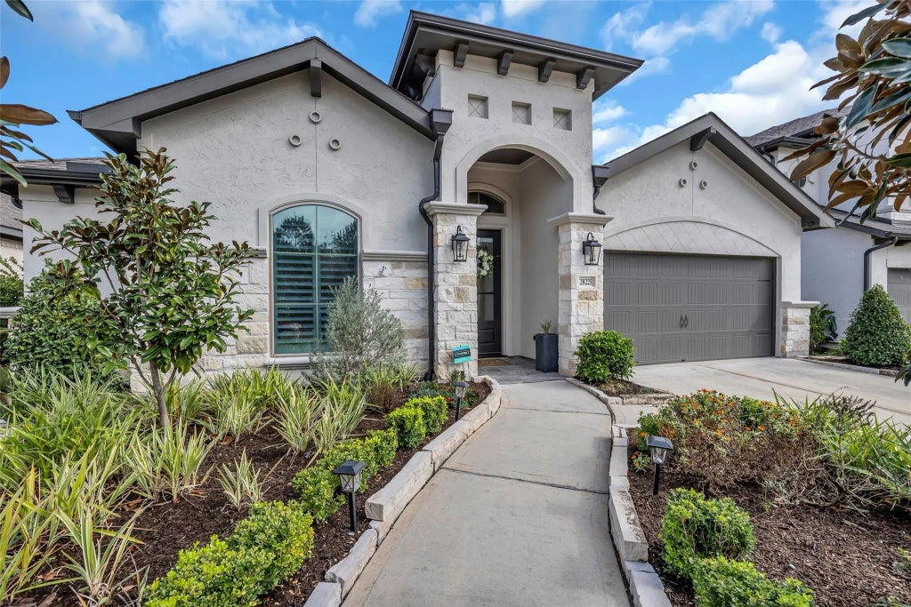 28225 Woodland Bend Way, Spring