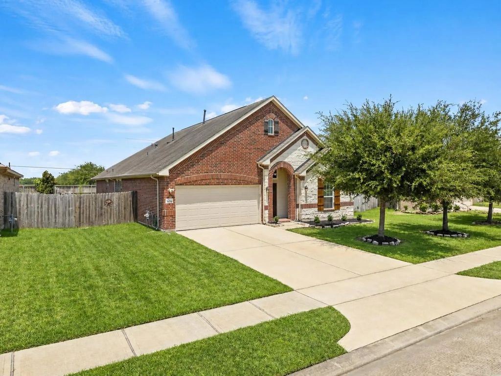 32014 Mckinley Run Drive, Hockley
