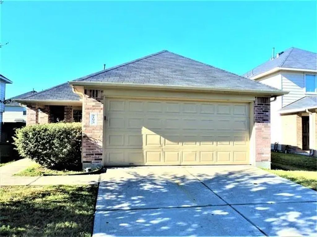 21623 Nella Circle, Humble