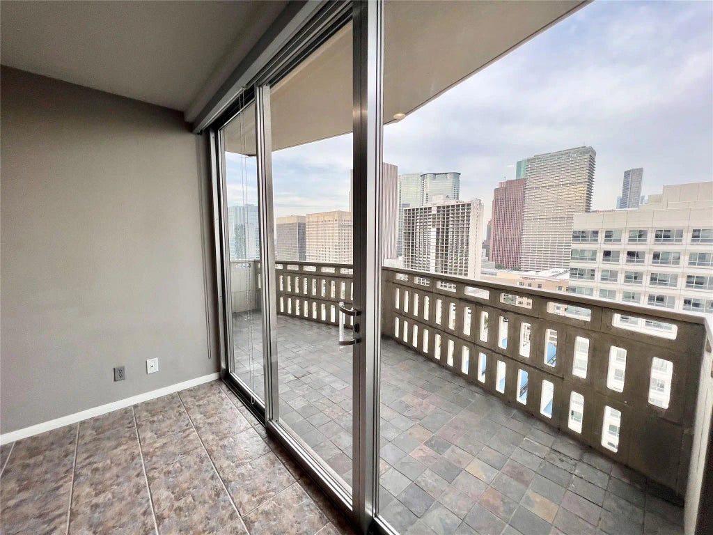 2016 Main Street 1905, Houston