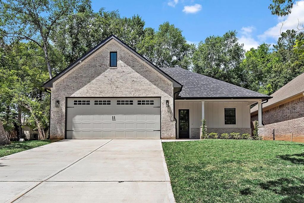 13222 Doral Circle, Montgomery