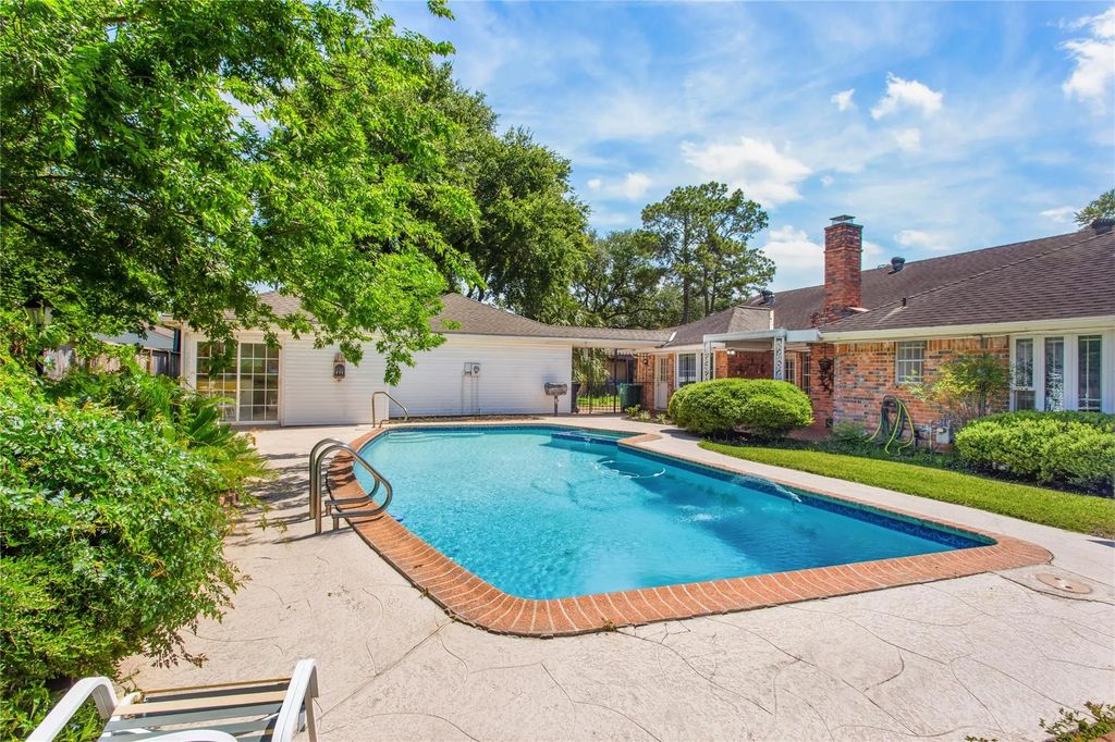 5622 Long Creek Lane, Houston