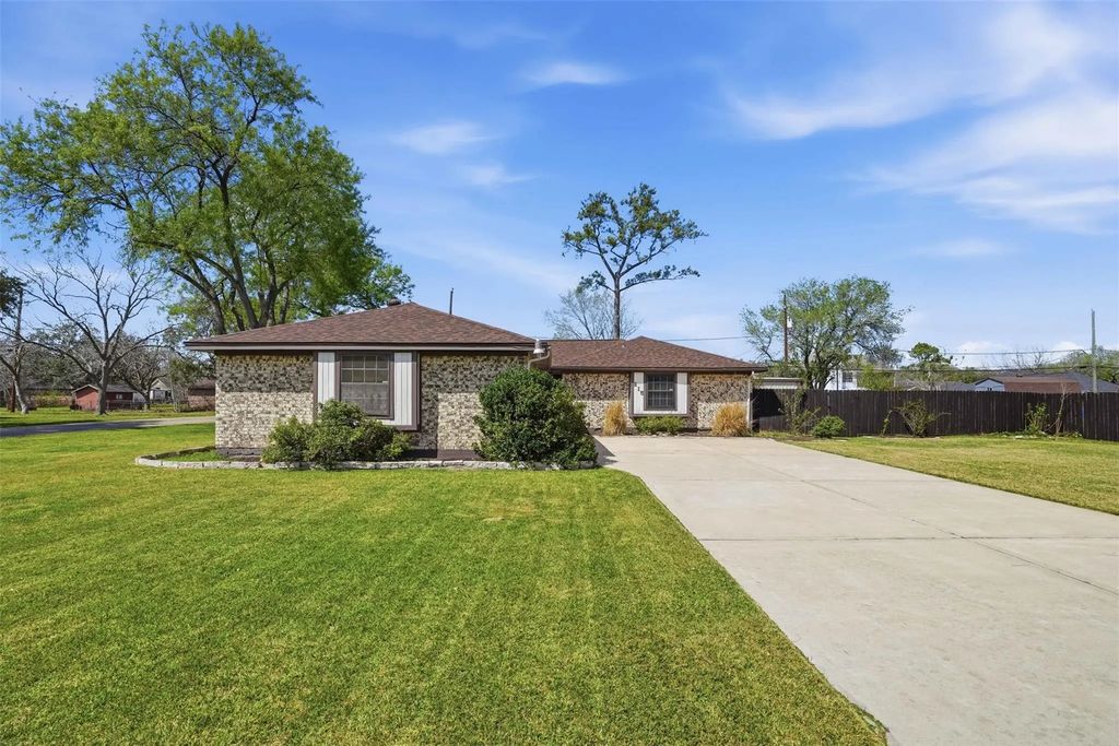 815 Wisconsin Street, South Houston