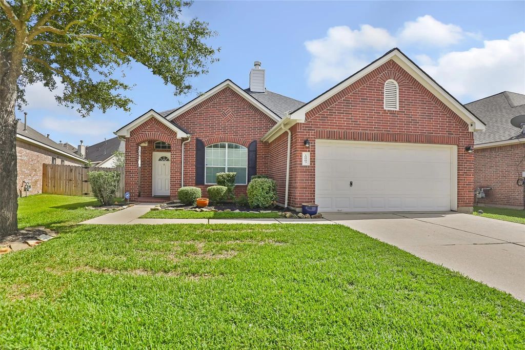 10007 Arcadian Springs Lane, Tomball
