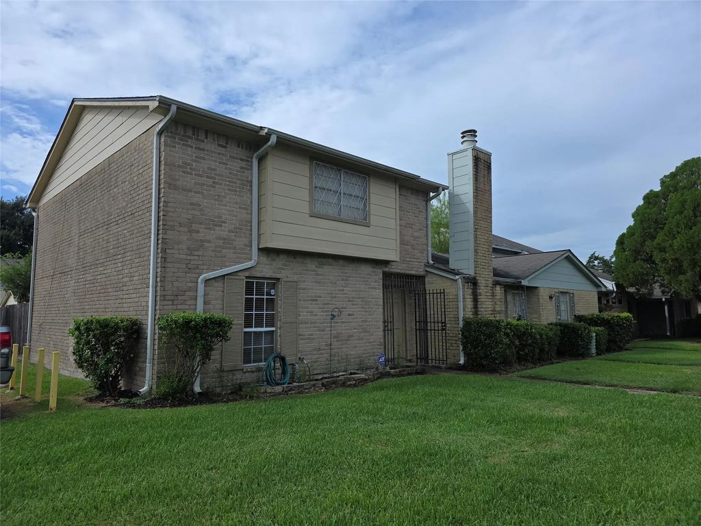 6643 Westwick Drive, Houston
