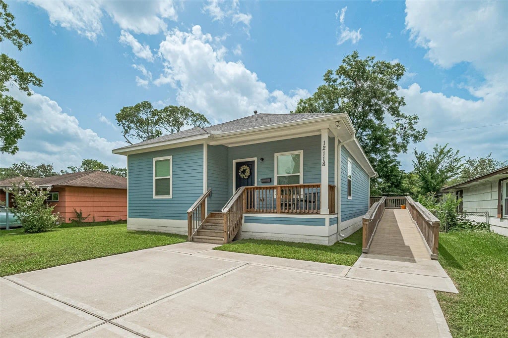 12118 Dumas Street, Houston