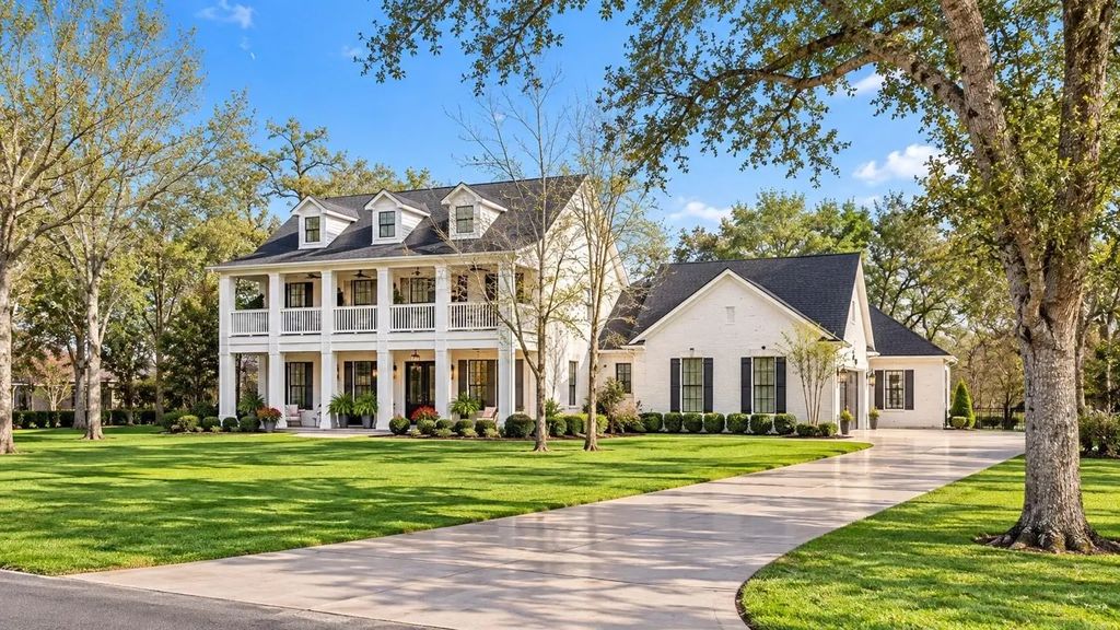 3015 River Forest Drive, Richmond