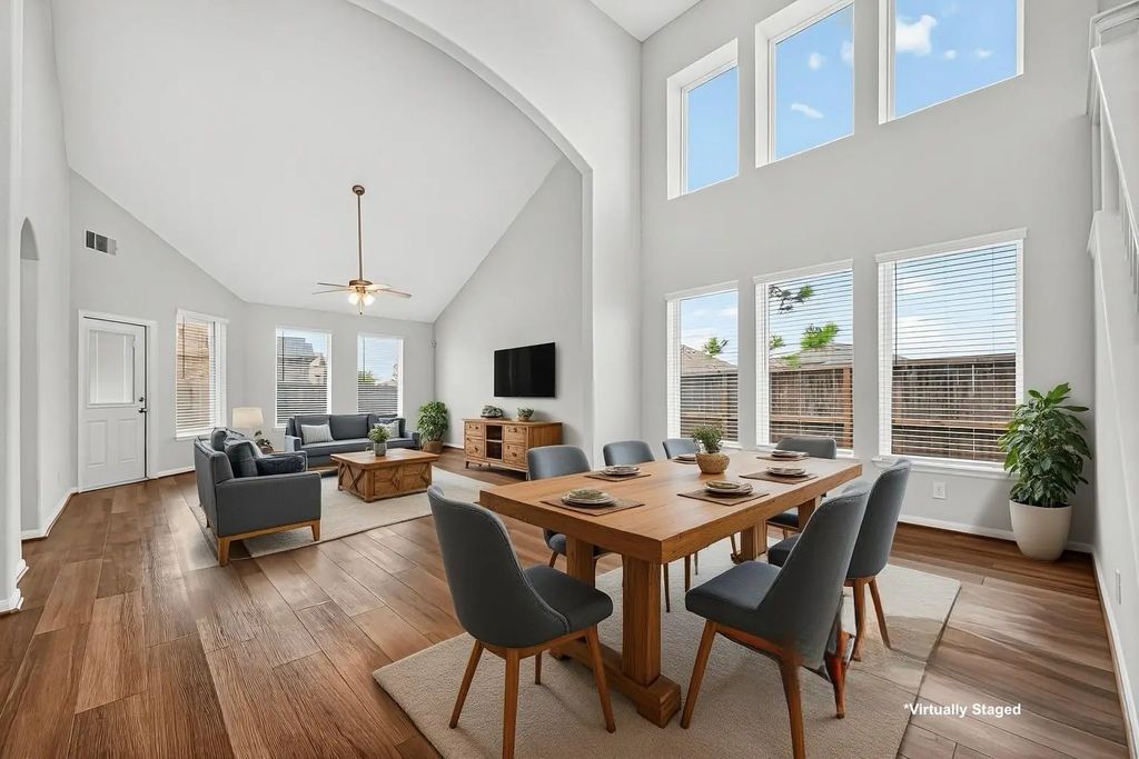 10511 Amador Peak Drive, Rosharon