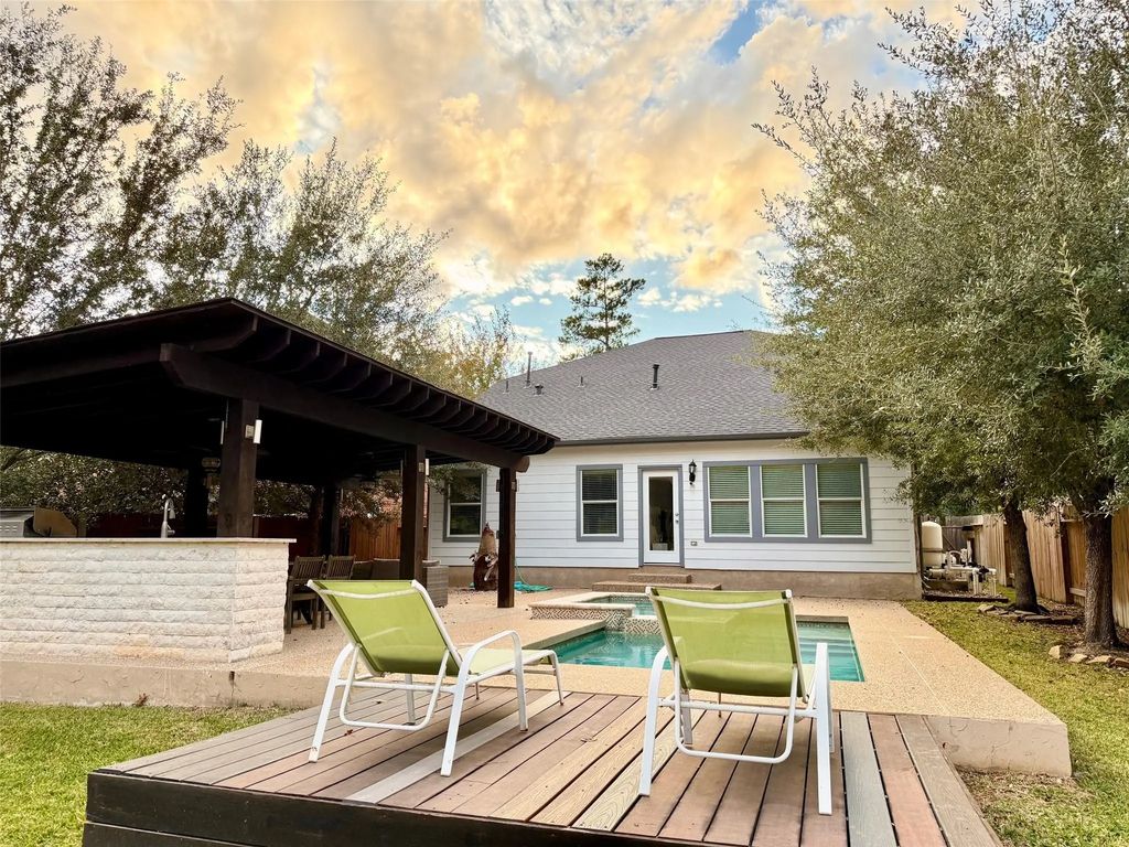 142 E Spindle Tree Circle, The Woodlands