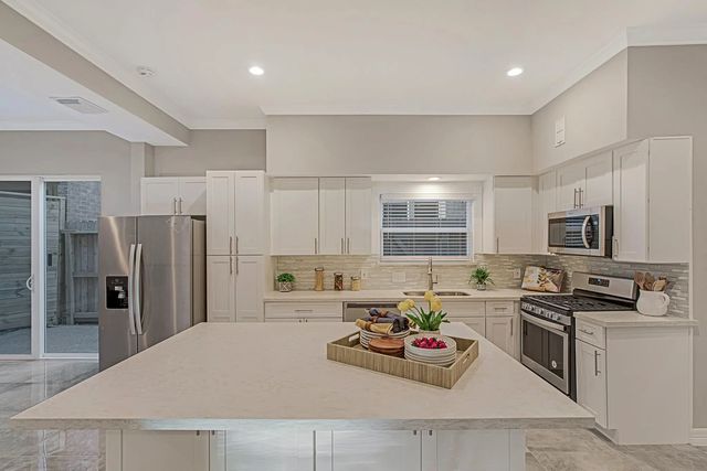 15070 Kimberley Court, Houston