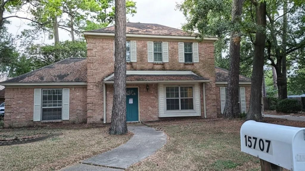 15707 Canterbury Forest Drive, Tomball
