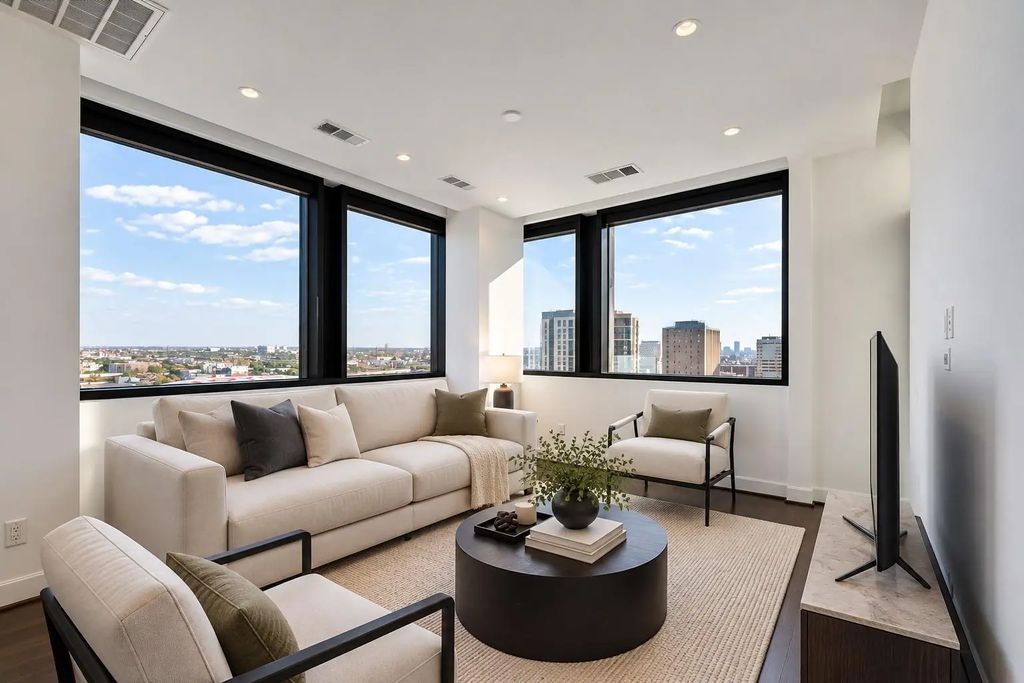 1211 Caroline Street 1604, Houston