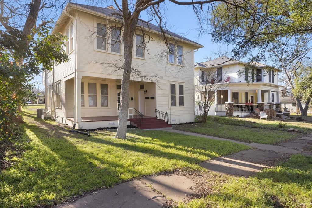 715 Porter Street 3, Taylor