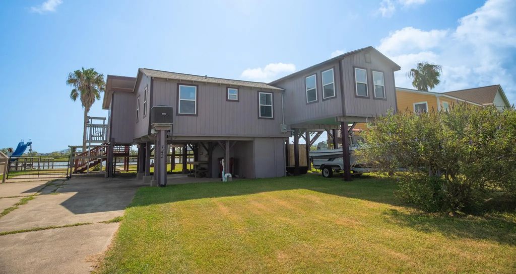 1428 Cr 616 Street, Sargent