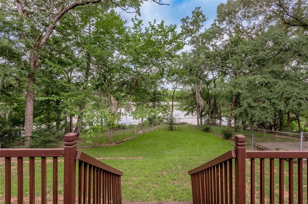 221 Chestnut Bend, Huntsville