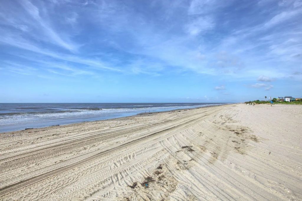 3113 Diane, Crystal Beach
