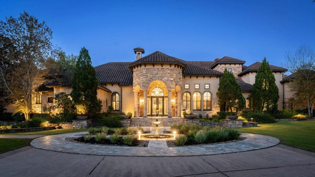 7918 Red Bay Circle, Magnolia