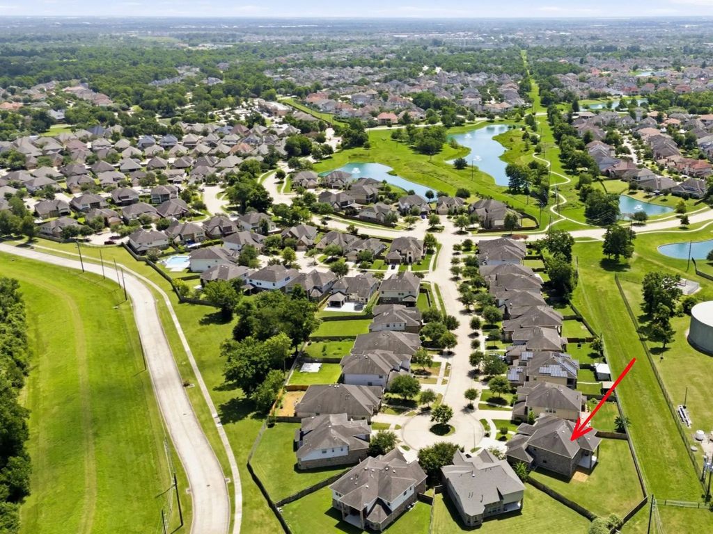 6639 Brady Springs Lane, Sugar Land