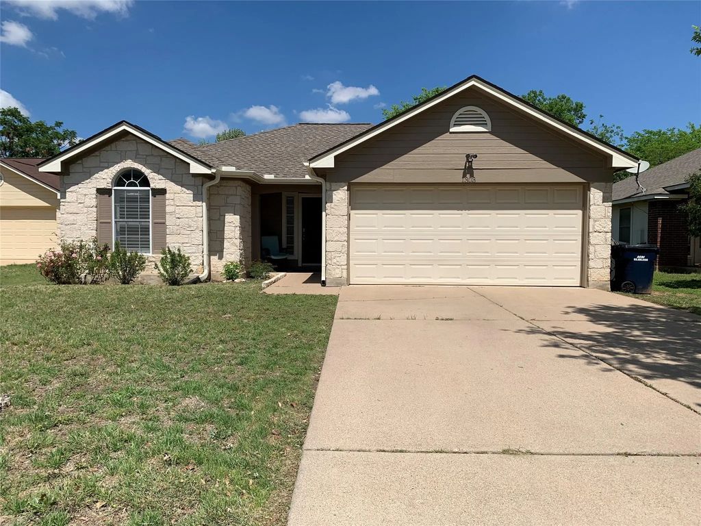 1303 Nightshade Lane, Leander