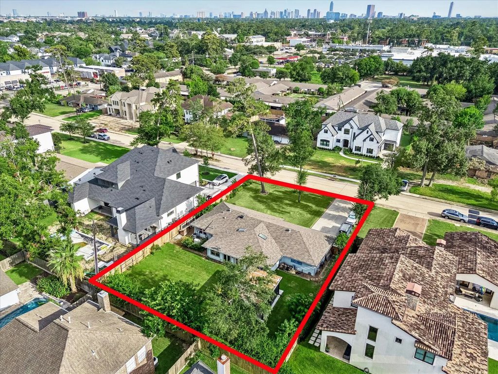 7922 Westwood Drive, Houston