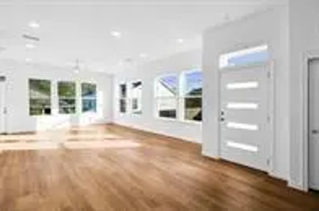 5325 Rue Street, Houston
