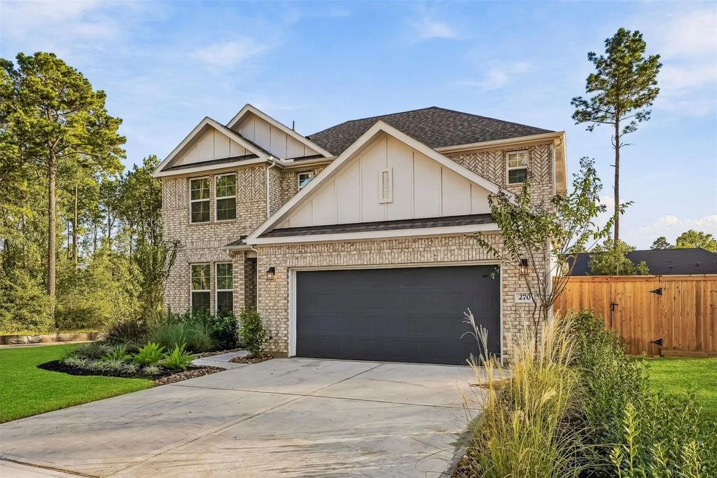 270 Garden Rose Trail, Willis