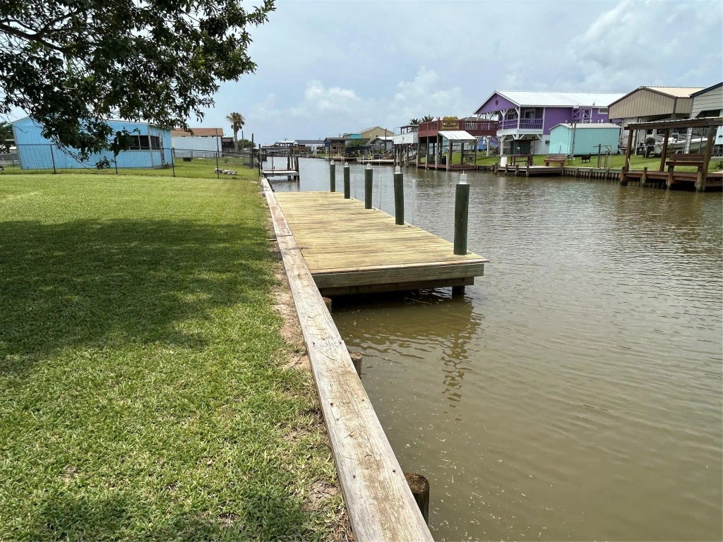 699 County Road 209- 2416 Gulfview, Matagorda