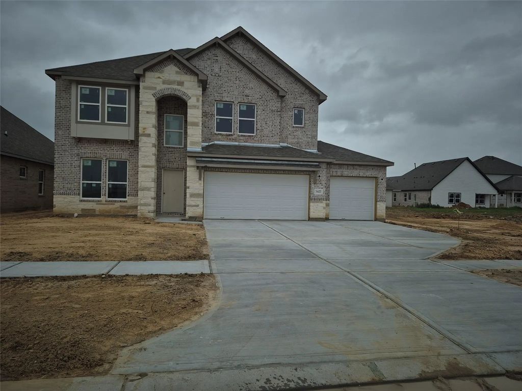 435 Pirate Falls Lane, Crosby