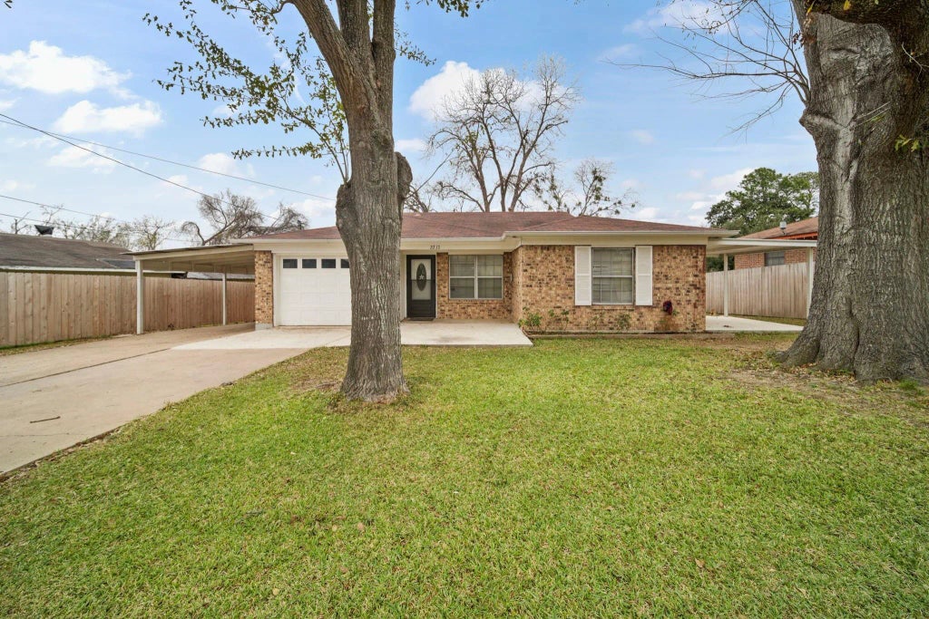 2217 Old Chappell Hill Road, Brenham