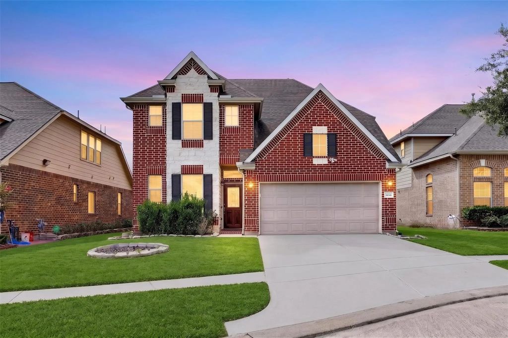 8806 Willow Wind Lane, Houston