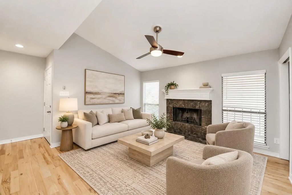 1818 Augusta Drive 8, Houston
