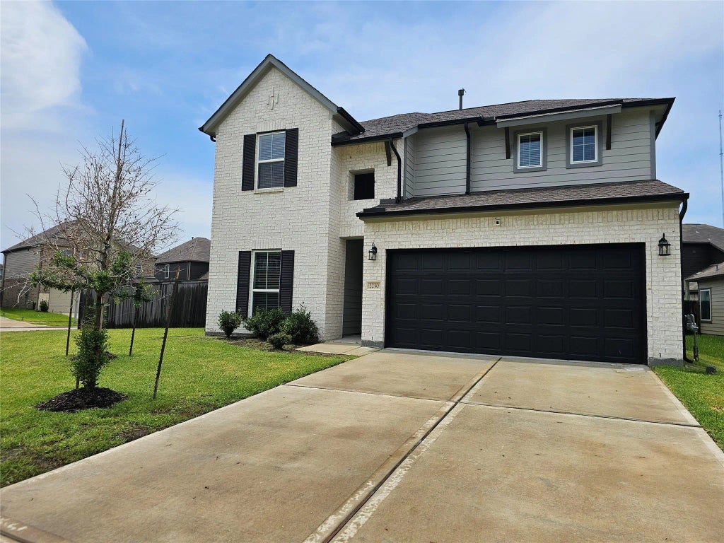 2230 Bright Sunrise Trail, Fresno