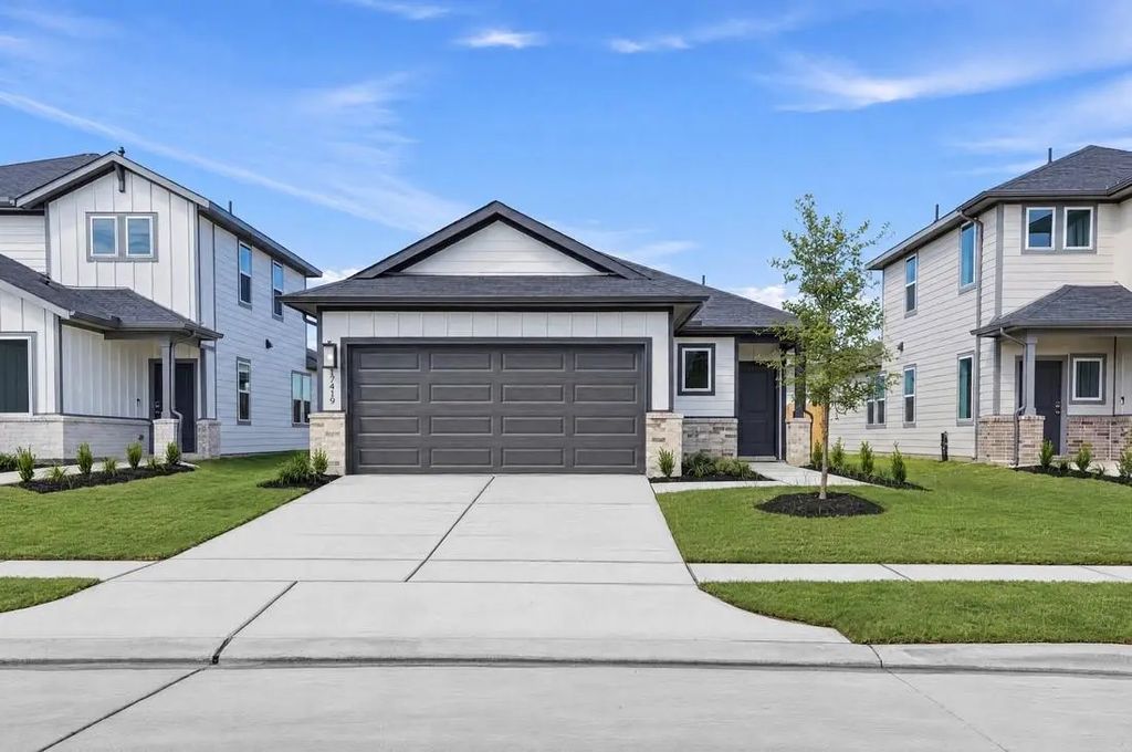 17419 Lush Laurel Lane, Hockley