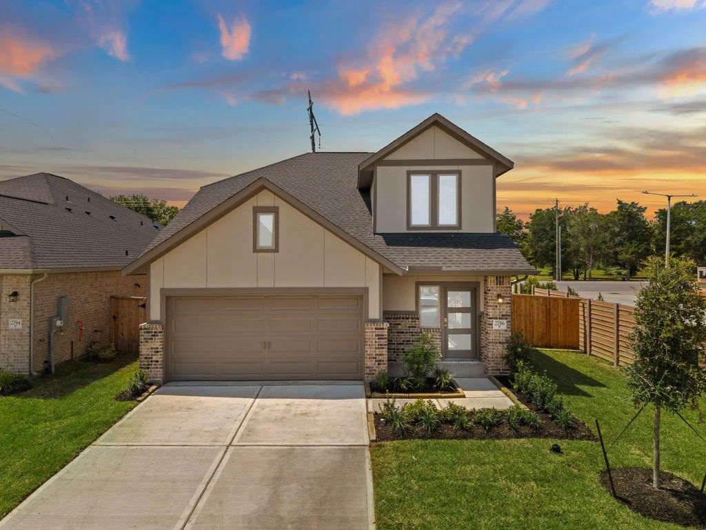 2796 English Laurel Drive, Alvin