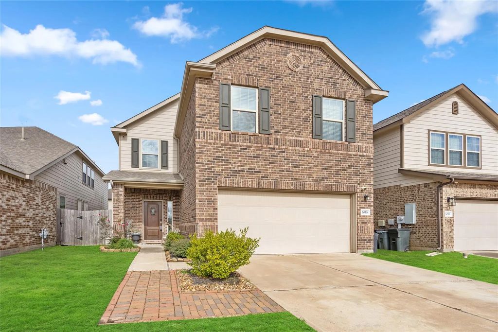 3058 Hawthorne Glen Lane, Dickinson